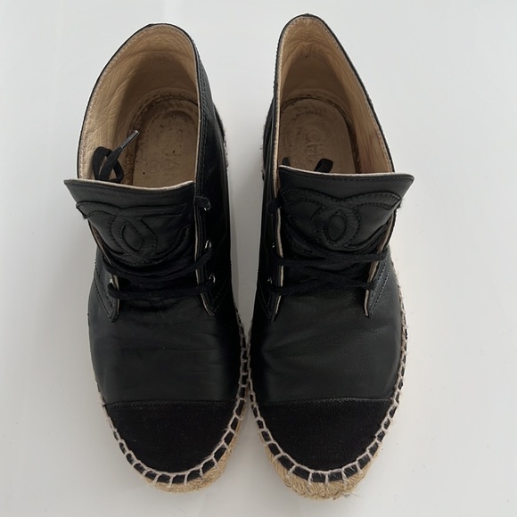 💯 authentic Chanel espadrille high tops - Picture 2 of 5